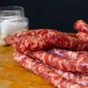 Salsiccia sottile sale e pepe